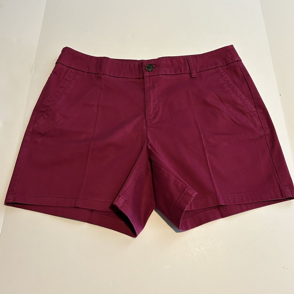 Liz Claiborne Chino Shorts Womens Size 14 Magenta Berry Purple  Stretch Bermuda